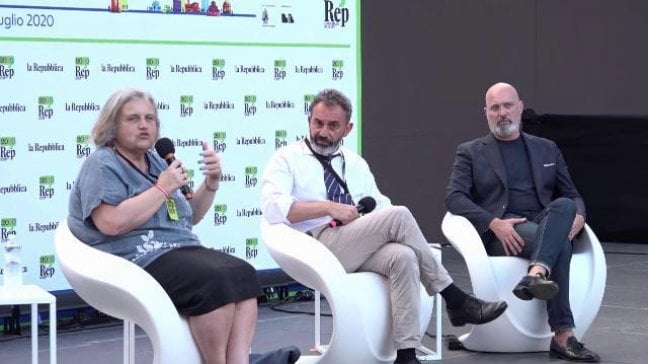 Ustica e 2 agosto, le stragi 40 anni dopo: "La memoria aiuta i processi" <a href="https://video.repubblica.it/dossier/la-repubblica-delle-idee-2020/rep-idee-2020-stefano-bonaccini-e-cinzia-venturoli-dialogo-sulle-stragi-di-bologna-e-ustica/363830/364386" fck_savedurl=""><strong>video <br /></strong></a>