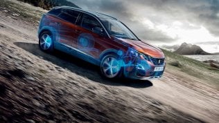 Peugeot Hybrid plug-in, un Led blu per la modalit&agrave; elettrica