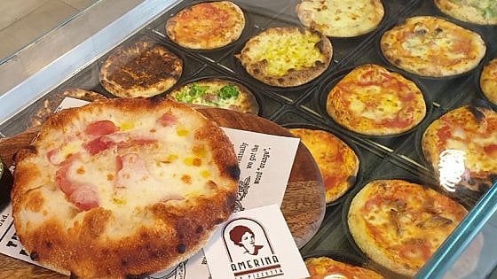 Le mini-tonde cotte nel padellino di Amerina-La Pizzetta a Roma