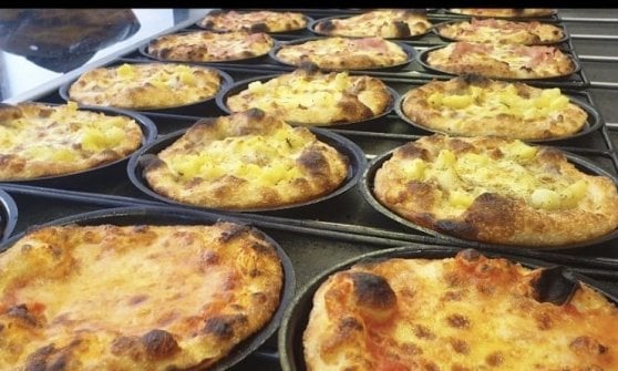 Le pizzette nei padellini