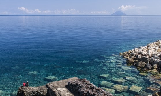 Malfa, con vista su Stromboli