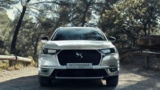 DS 7 Crossback E-Tense, che ibrido