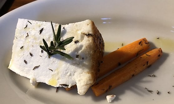 Ricotta al forno glassata con carote