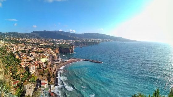 Sorrento: dal babà agli gnocchi, i sapori della Costiera per una fuga di fine estate