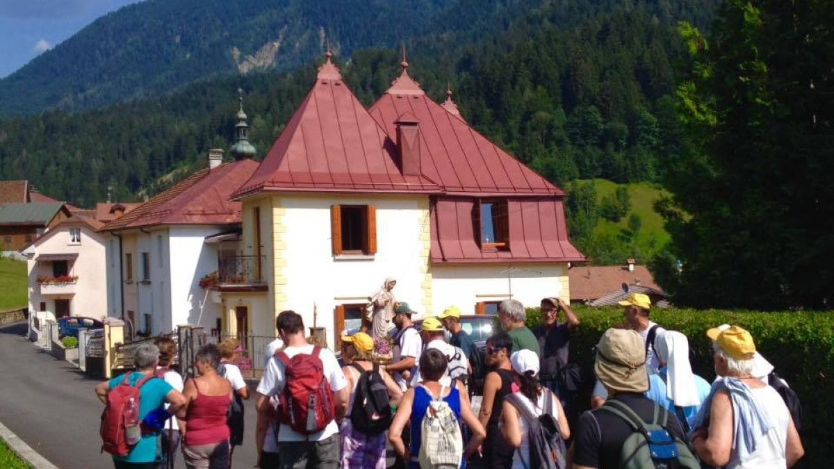 Cammino Delle Pievi In Carnia Il Silenzio Dei Boschi Attraversati Dal 