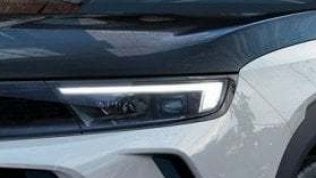 Opel show con tecnologia IntelliLux Led matrix <br />per sconfiggere il buio