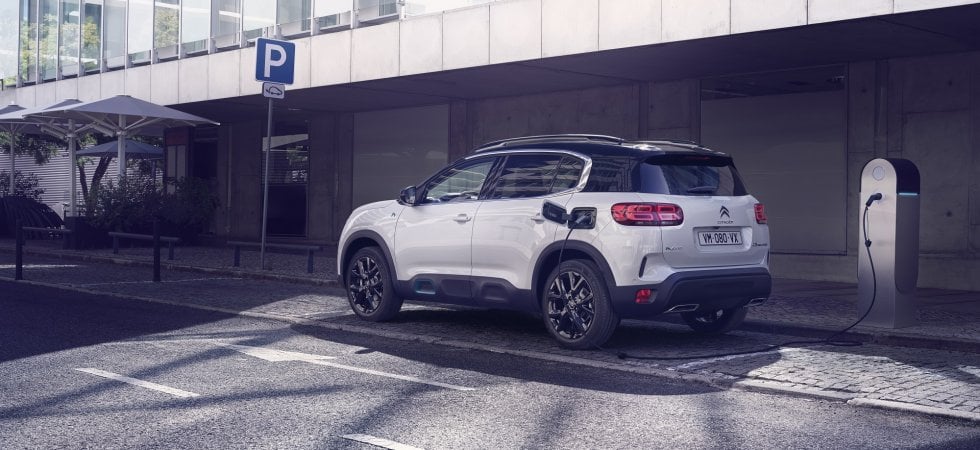 Il poker d'assi del SUV Citroën C5 Aircross Hybrid Plug-in