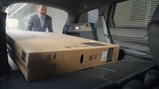 Peugeot 308, parola d'ordine: "Efficienza"