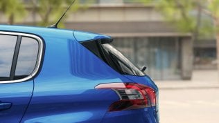 Peugeot 308, la gamma ai nastri di partenza