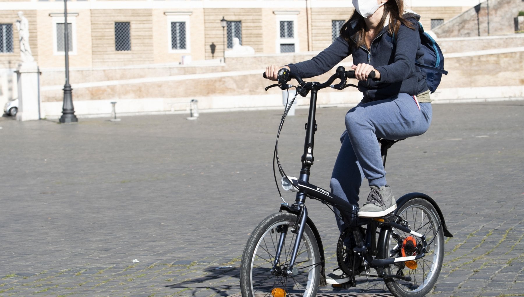 La lunga coda (digitale) per fare domanda per il bonus bici. Tra Spid ko e  attese, a sera arriva il via libera - la Repubblica