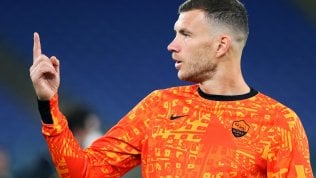 <a href="https://rep.repubblica.it/pwa/intervista/2020/10/10/news/michela_giraud_ho_scelto_la_roma_ma_dzeko_facci_un_sorriso_-270056108/" fck_savedurl="">Michela Giraud: "Ho scelto questa squadra, ma Dzeko ci faccia un sorriso"</a>