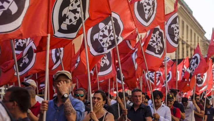 Differenza Tra Casapound E Forza Nuova