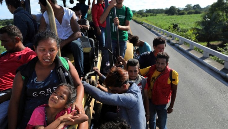 America centrale, minacce di morte e violenze delle gang costringono sempre più famiglie a fuggire al Nord 