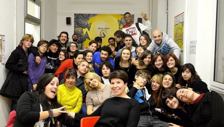"Questo Natale non basta il pensiero": MaTeMù, il luogo dove ragazze e ragazzi di tutte le culture esprimono creatività