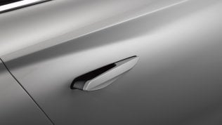 DS 9 E-TENSE: personalizzazione ai massimi livelli per un modello davvero tutto tailor made