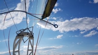 <a href="https://puntoitalia.online/dossier/economia/imprese-per-un-ecosistema-sostenibile/2021/01/18/news/eni_scatto_sostenibile_verso_la_decarbonizzazione-283099288/" fck_savedurl="">Eni, scatto sostenibile verso la decarbonizzazione</a>