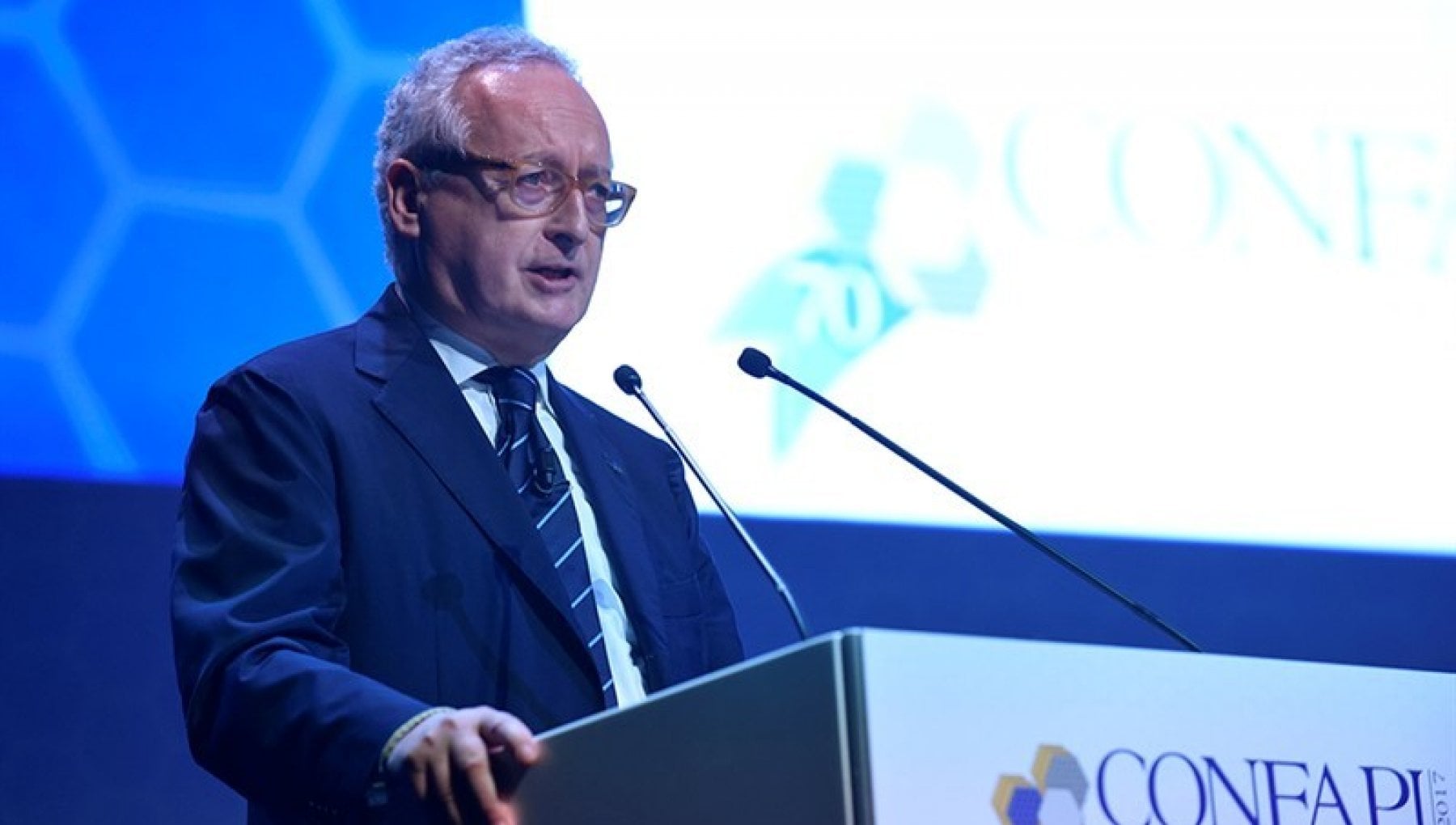 Regione Lombardia attua il progetto Confapi sui vaccini in ...