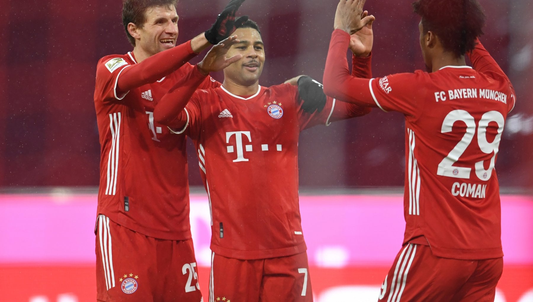 Bundesliga Il Bayern Monaco Non Si Ferma Il Dortmund Vince In Rimonta 