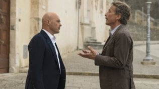 <a href="https://video.repubblica.it/serietv/non-pubblicare-montalbano-la-nuova-indagine-in-tv-il-metodo-catalanotti-clip-in-anteprima/376761/377371">'Il metodo Catalanotti' - la clip in anteprima</a>