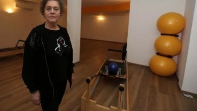 Monica, insegnante di postural pilates: "Sono sola come le mie clienti"