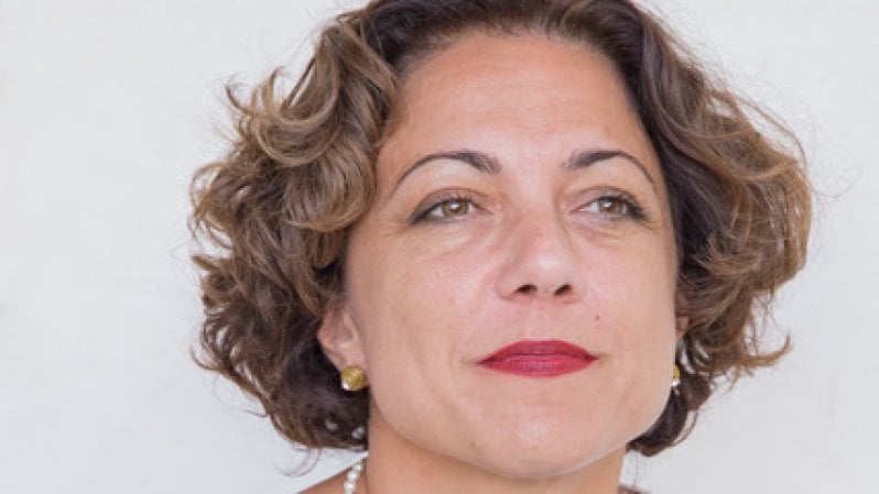 Alessandra Sarchi: “Una donna disabile deve sempre chiedere scusa della propria condizione, figuriamoci se può denunciare”