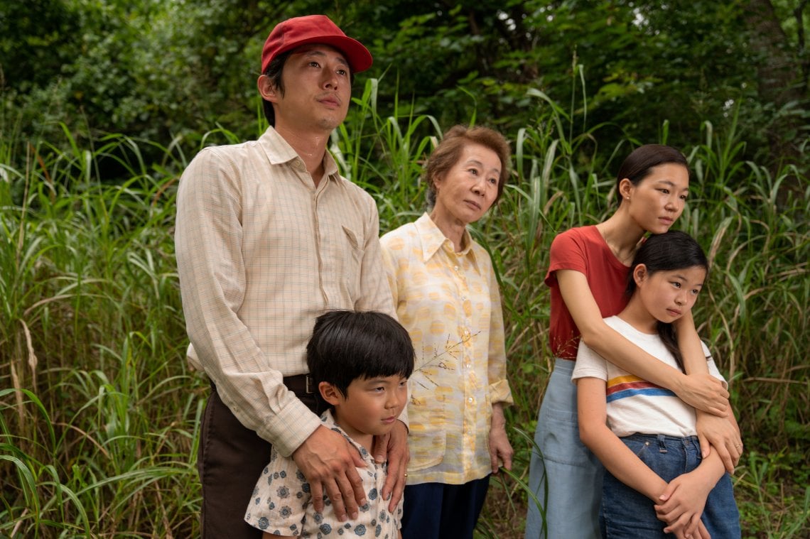 Steven Yeun, Alan S. Kim, Yuh-Jung Youn, Yeri Han, Noel Cho sono gli attori che compongono la famiglia alter ego di quella del regista