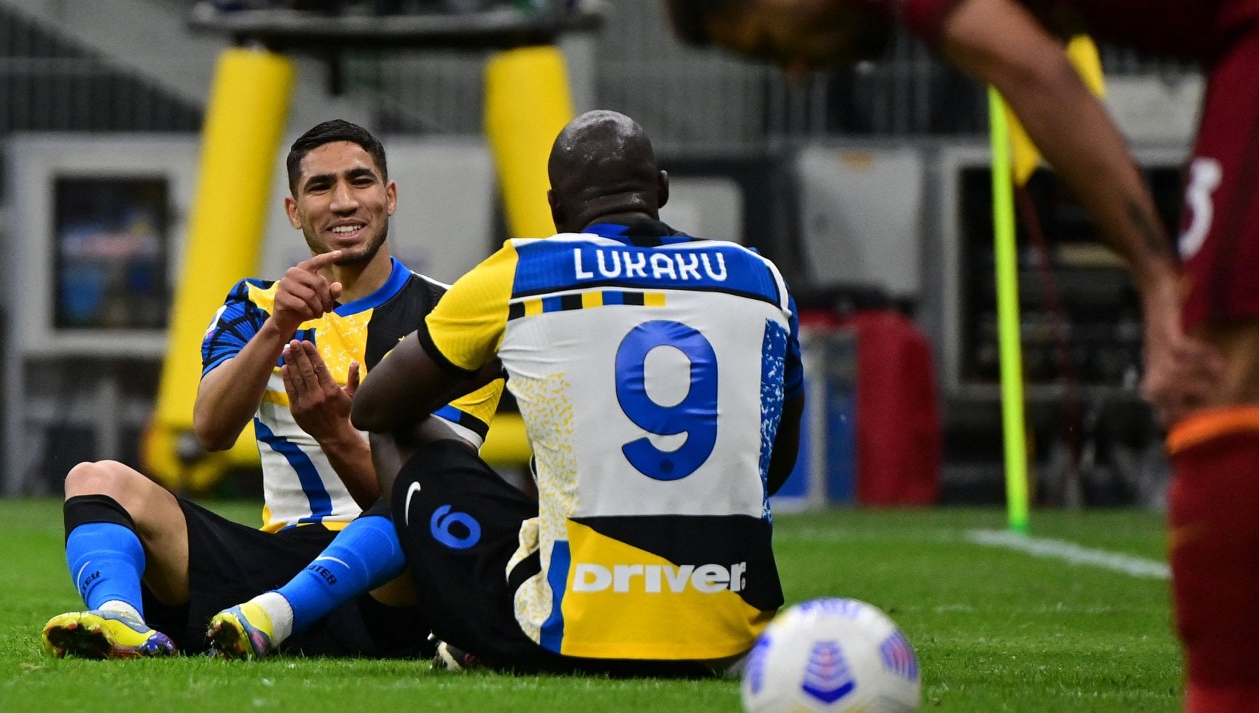 FOTO - La nuova maglia porta bene all'Inter: le migliori immagini del 3-1  rifilato alla Roma - TUTTOmercatoWEB.com