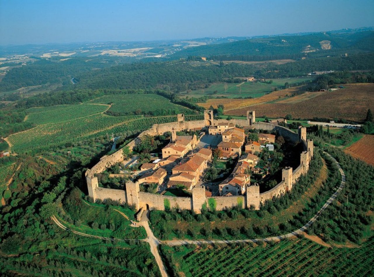 Monteriggioni Le Immagini Del Borgo La Repubblica