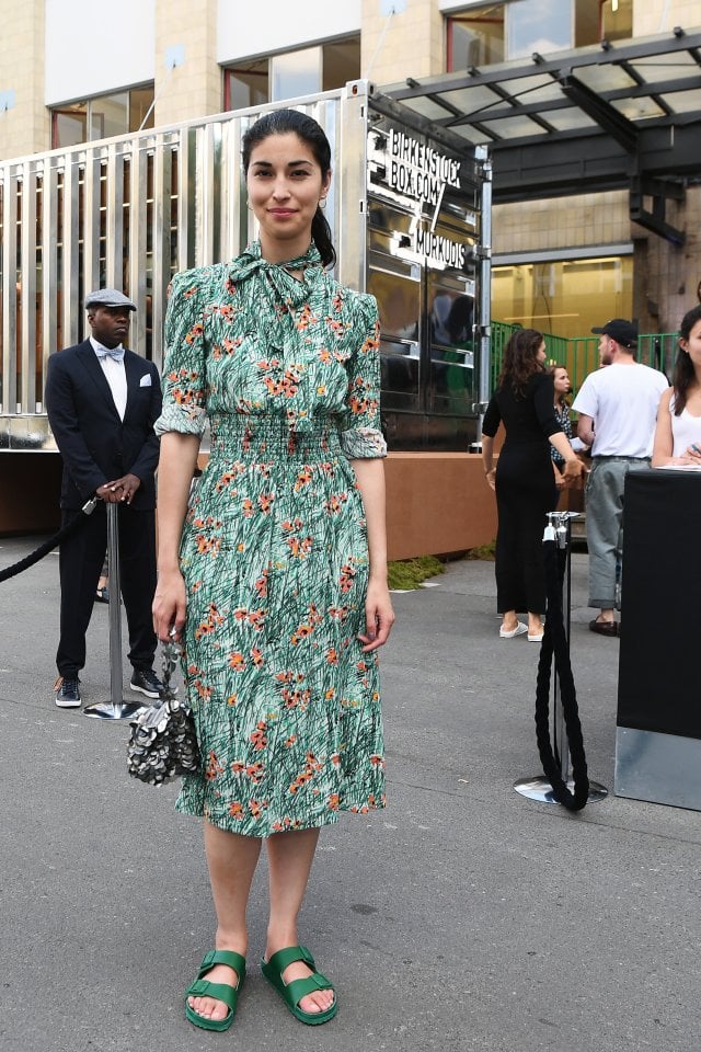 Una nuova co-lab tra Crocs e Balenciaga: lo zoccolo col tacco - la  Repubblica