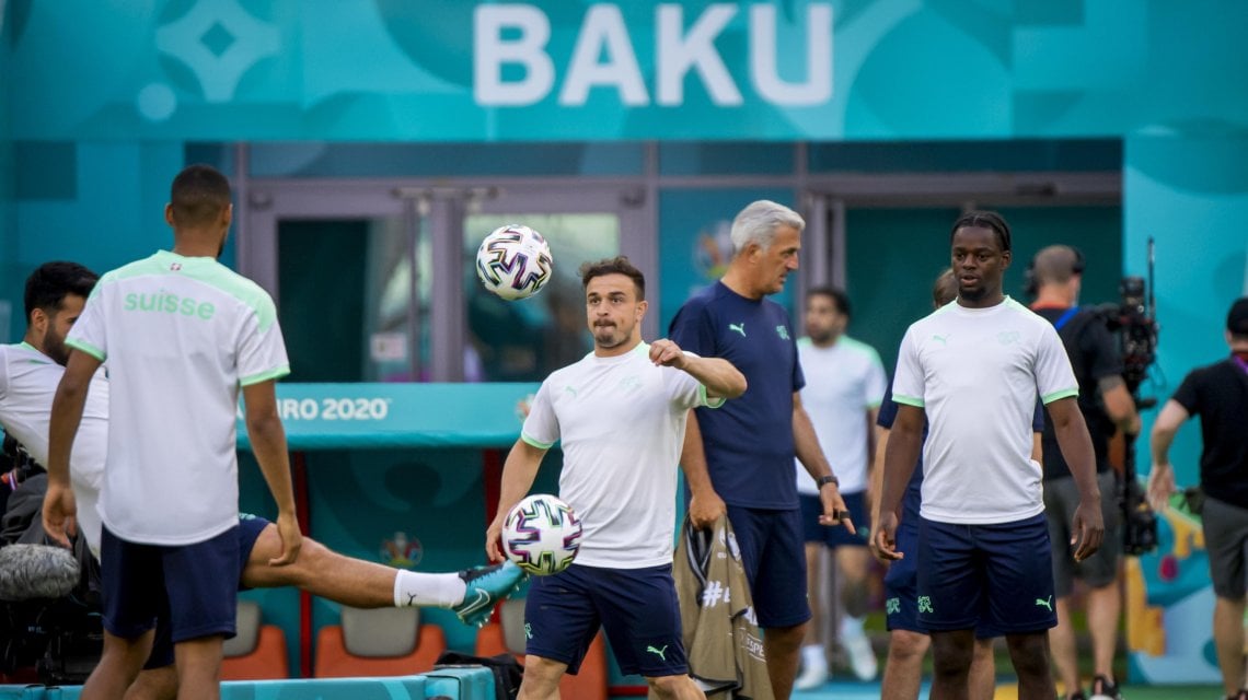Petkovic durante l'allenamento della Svizzera