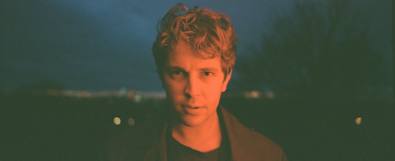 Tom Odell: "Ho combattuto i miei mostri con la musica"