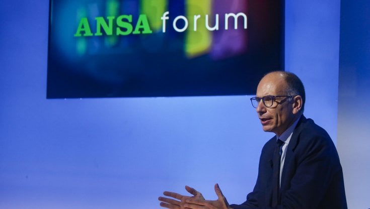 Governo, Letta: "Draghi deve restare fino al 2023"