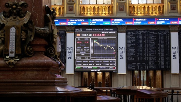 Le Borse di oggi, 24 giugno. La Bce conferma gli stimoli, il Pil Usa confermato al +6,4%: i listini corrono