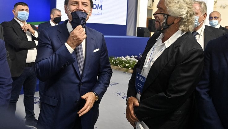 M5S, telefonata fra  Grillo e Conte: disgelo sul nuovo Statuto 