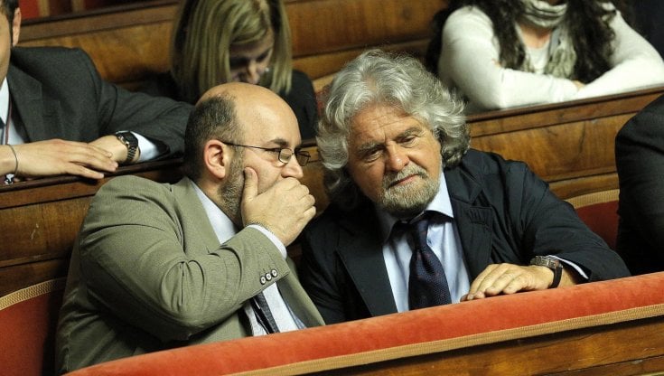 M5s, Giarrusso: "Pressioni su Conte per non mollare", Calenda: "Movimento imploso", Diamanti: "Nessuno spazio per il partito dell'ex premier" 
