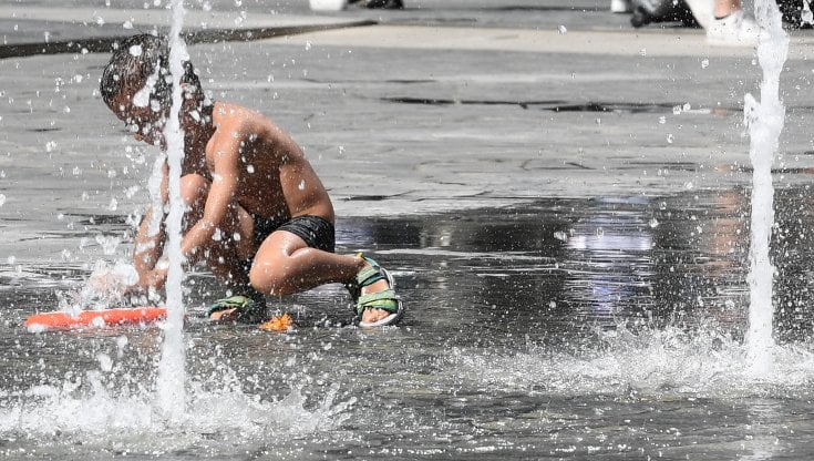 Meteo, raffica di temporali nel weekend al Nord. Sole e caldo da lunedi