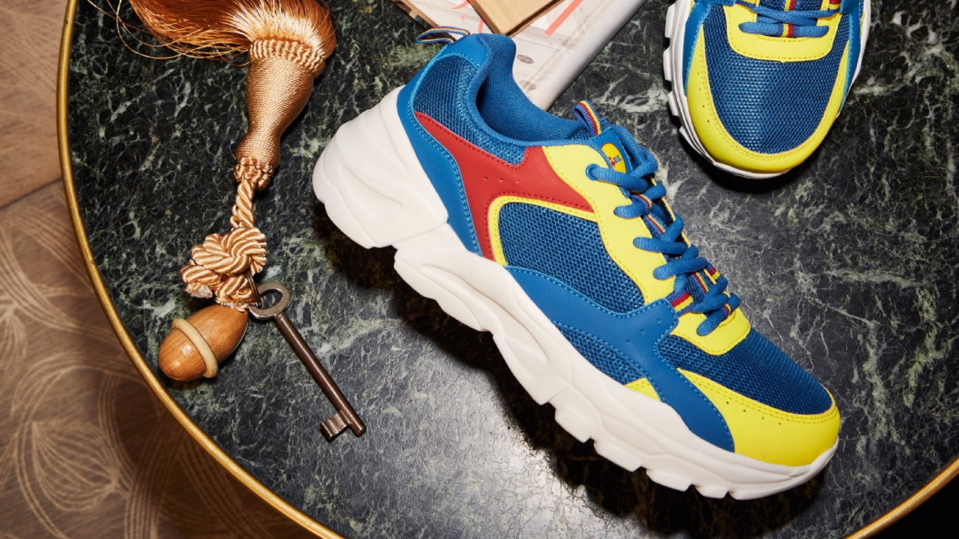 Nike Boring, Balenciaga rotte, scarpe Lidl: tutti i modelli dei record