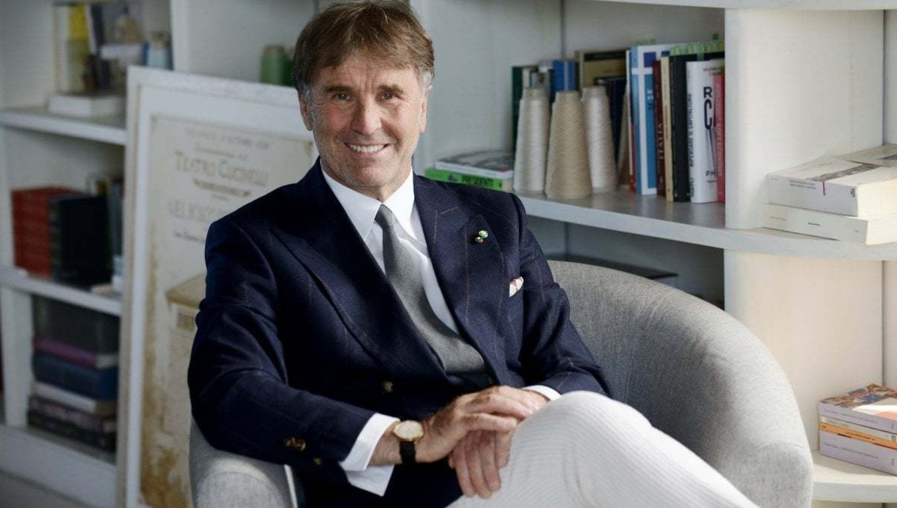 Cucinelli debutta negli occhiali e sceglie Oliver Peoples come partner - la  Repubblica