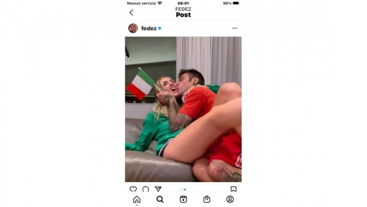 L&rsquo;esultanza su Instagram dei Ferragnez per la vittoria dell&rsquo;Italia. La foto ha ricevuto 1.200 commenti