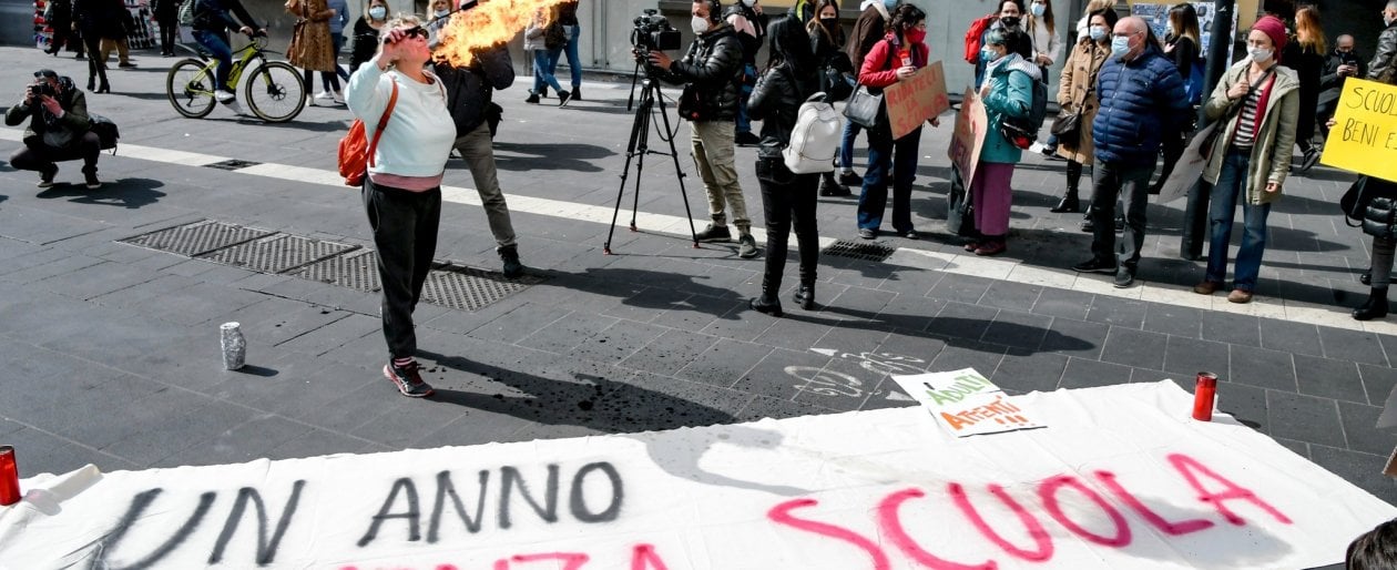 Scuola, ingressi scaglionati