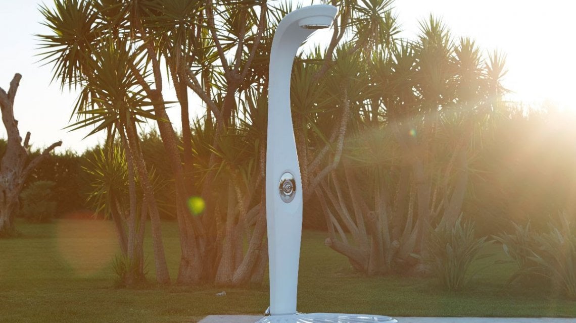 Dyno di MyYour &egrave; anche sostenibile: l'acqua sgorga da un ampio soffione antigoccia in plastica cromata con sistema di risparmio acqua 50 per cento