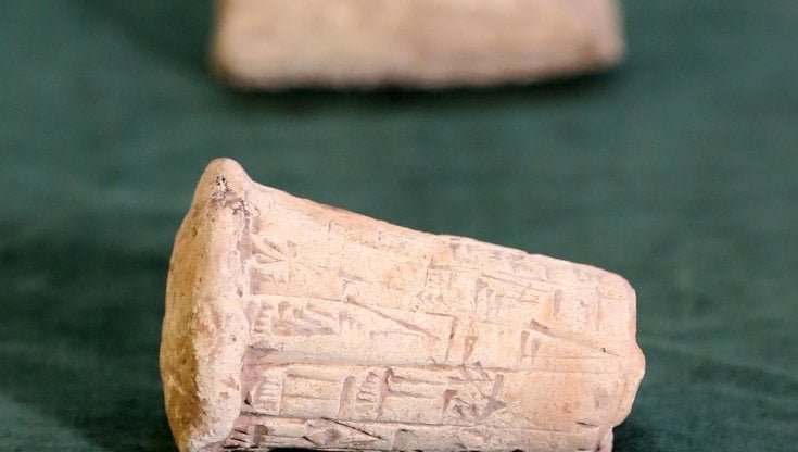 Gli Stati Uniti restituiscono all'Iraq i tesori rubati