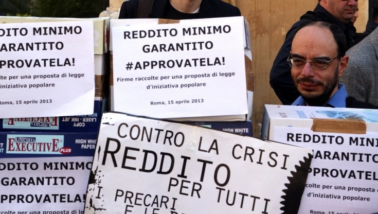 Una vecchia manifestazione per il reddito di cittadinanza