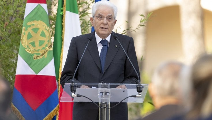 Chi manovra  contro Mattarella