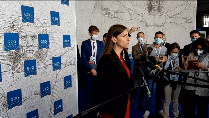 La sottosegretaria allo Sviluppo economico, Anna Ascani, a Trieste durante il G20 Digitale e Ricerca