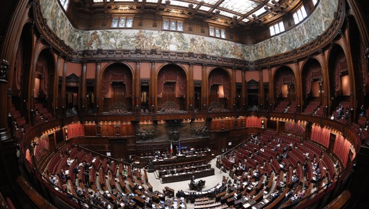 Il Parlamento riparte, convocata la conferenza dei capigruppo alla Camera. Gli ostacoli di settembre: Green pass e giustizia