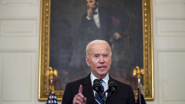 Vaccini, la spinta di Biden