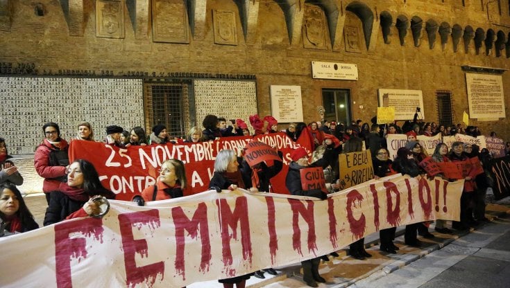 Una manifestazione a Bologna per la Giornata contro la violenza sulle donne del 25 novembre&nbsp;