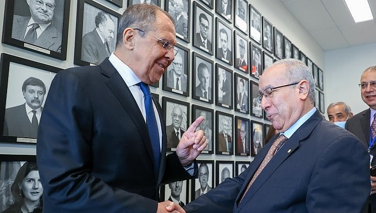 Il ministro degli Esteri russo Sergei Lavrov&nbsp; e il suo omologo Ramtane Lamamra a New York per l'assemblea generale Onu