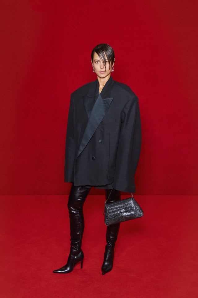 Balenciaga: le immagini della sfilata a Parigi della collezione primavera  estate 2022 - la Repubblica